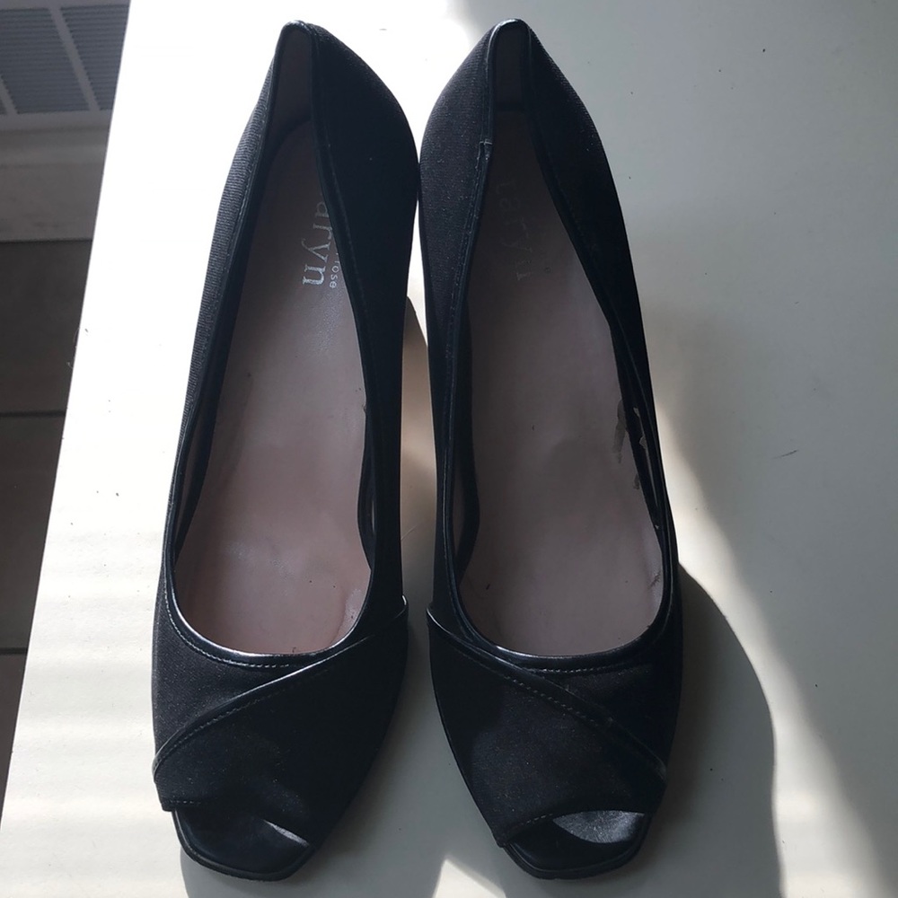 Taryn Rose peep toe heels